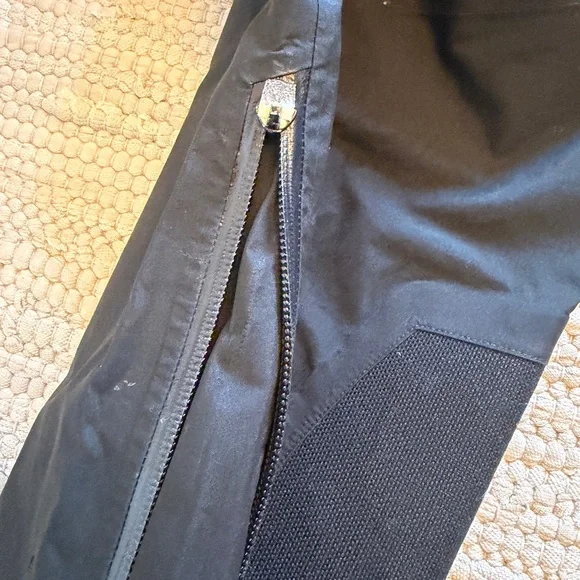 Arc'teryx Men's Gortex Ski Pants - Picture 7 of 11